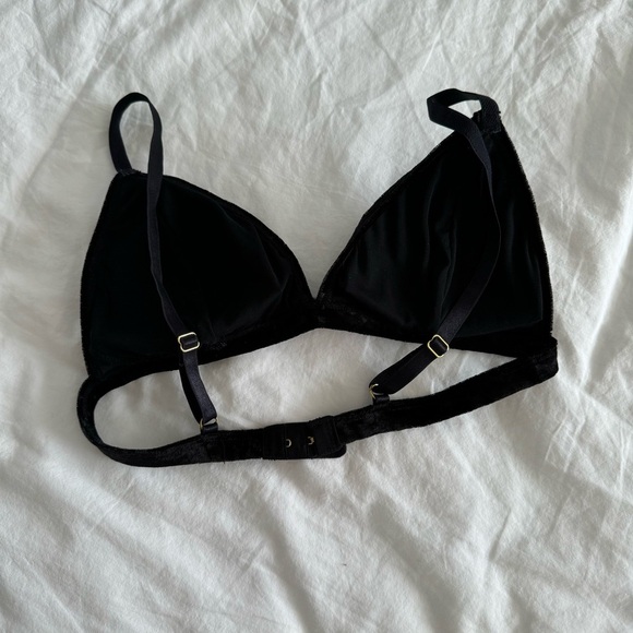 Dynamite black velour bralette - Picture 5 of 8